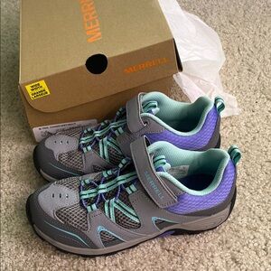 Merrell Kids' Sneakers in Gray and Purple, Trail Chaser, NWT, size 4 wide